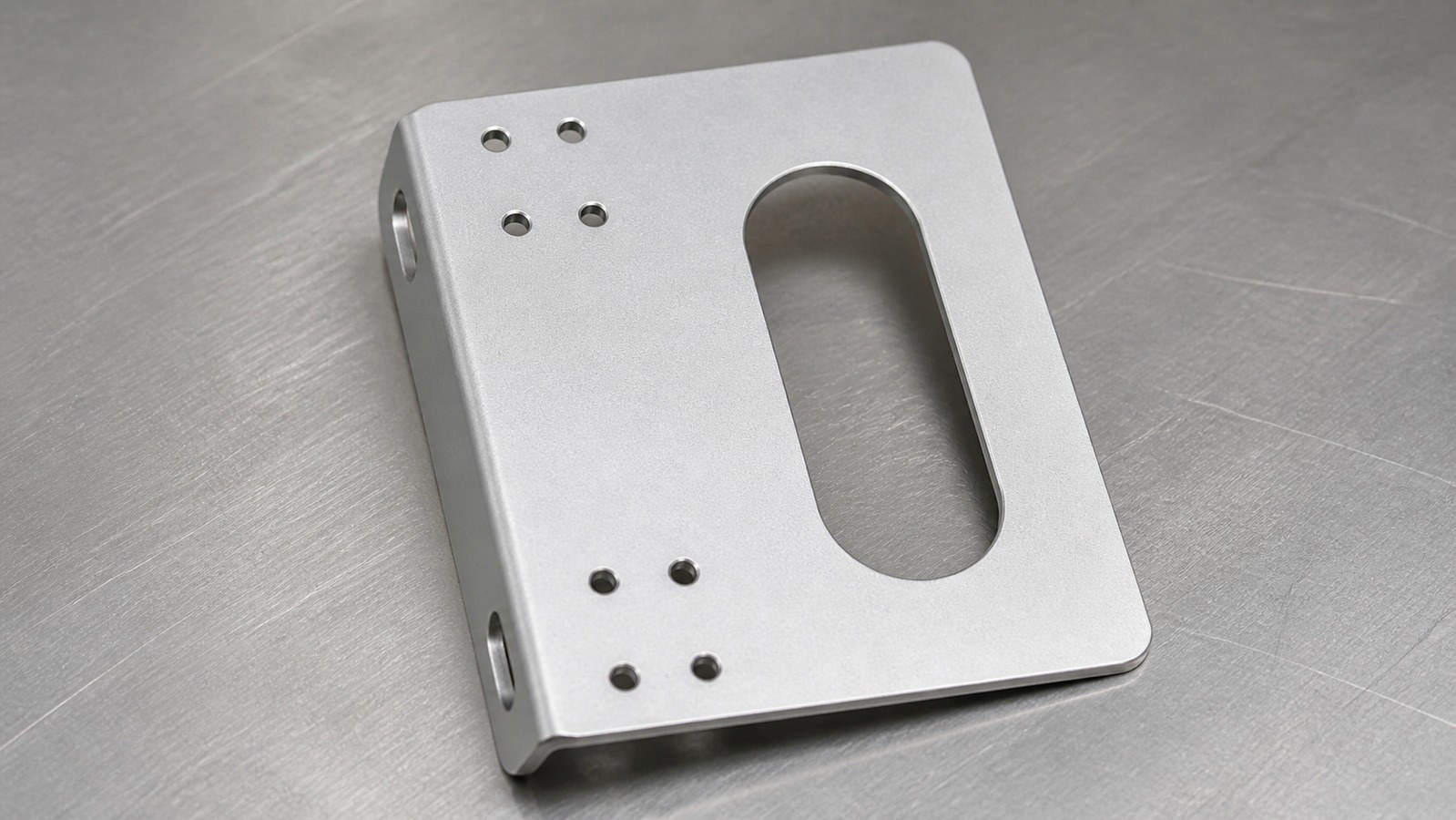 Machining Case for a Bent Hanger Bracket in Custom Automation Assembly Equipment: Hole-Slot Relationships and Burr Control